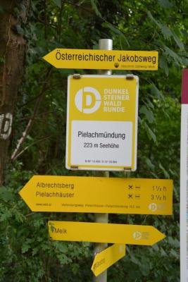 Vom Jakobsweg zur Orchideenterrasse (c) Katharina Kropshofer © Vom Jakobsweg zur Orchideenterrasse (c) Katharina Kropshofer