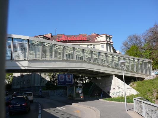 Die MA 29 – Brücken- und Grundbauabteilung der Stadt Wien hat neben dem Sky Walk Wien 9., Spittelau noch mehrere andere Projekte mit Vogelschutzglas umgesetzt.