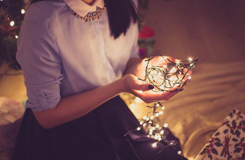 gruene-weihnachten-led-licht © pexels.com gruene Weihnachten