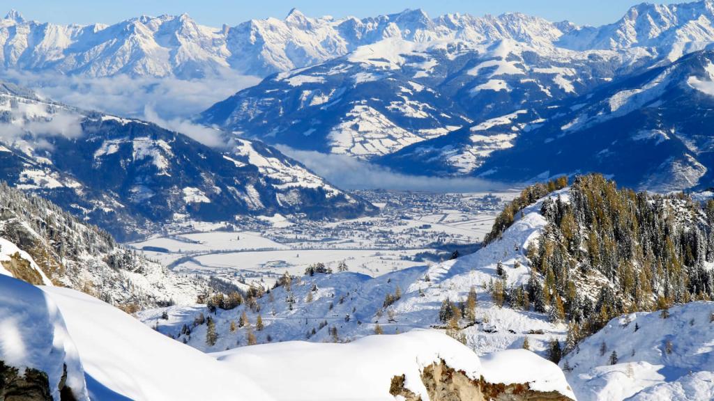 Alpine landscape panorama in Tirol - Alps, Austria