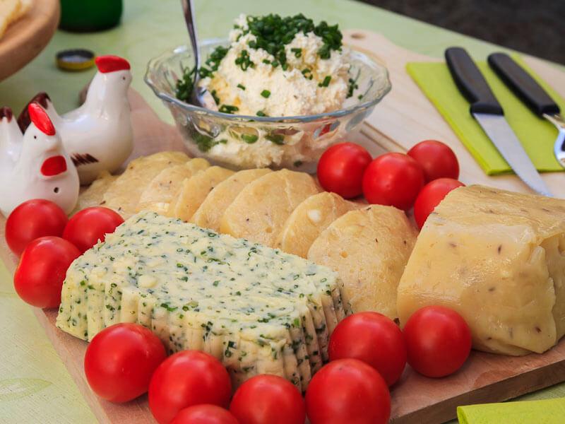 Sensen macht hungrig: Zum Abschluss kommen Glundner Käse & Co auf den Tisch © Uwe Grinzinger Glundner Käse &