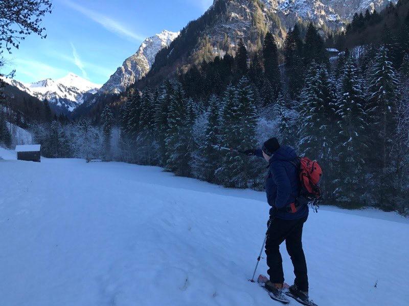 Schneeschuhwanderung Lutz, Wanderführer Franz Ferdinand Türtscher begleitet die Wanderung. Foto: Christina Schwann © Schneeschuhwanderung Lutz, Wanderführer Franz Ferdinand Türtscher begleitet die Wanderung. Foto: Christina Schwann Wanderführer Franz Ferdinand Türtscher begleitet die Wanderung. (c) Christina Schwann