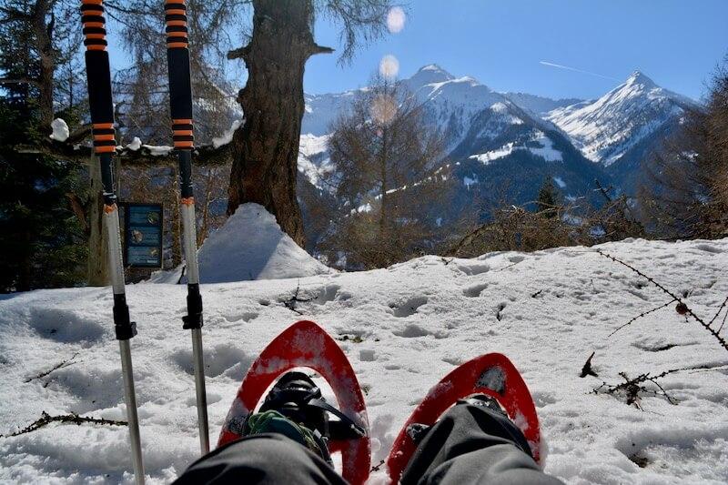 Mit den Schneeschuhen geht es kreuz und quer durchs Zedlacher Paradies