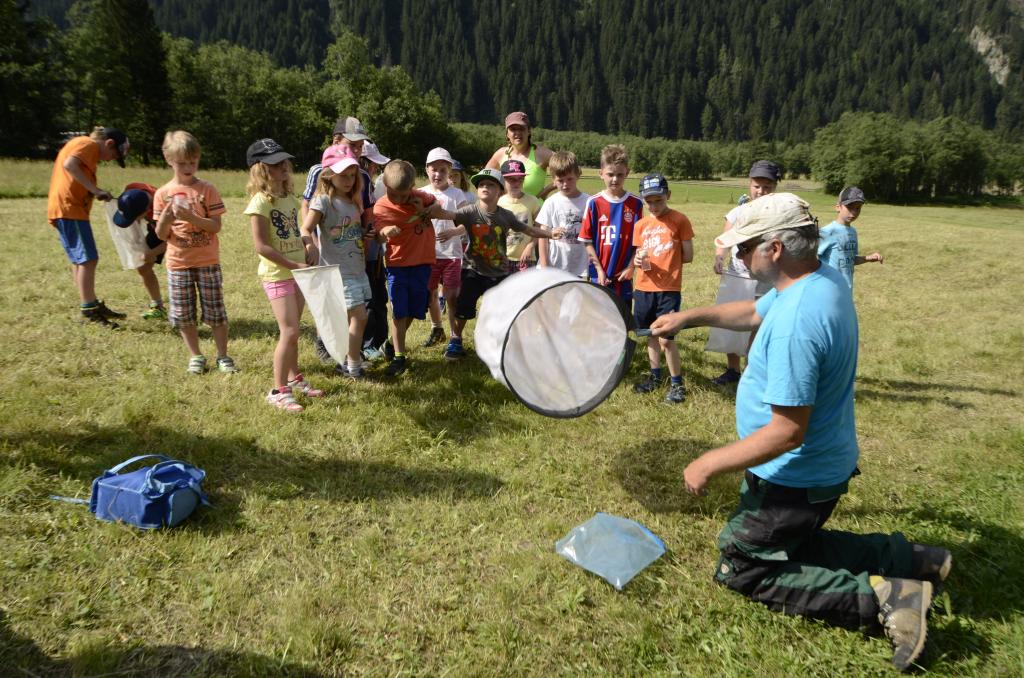 Der GEO Tag der Artenvielfalt begeistert Kinder für die Natur. © Georg Mühlthaler Der GEO Tag der Artenvielfalt begeistert Kinder für die Natur.