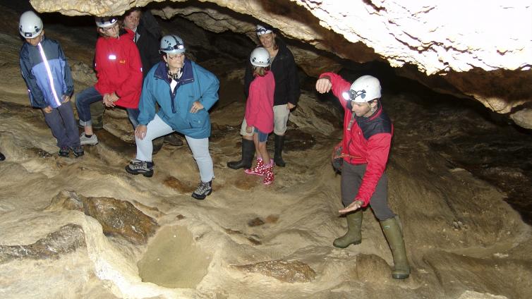 Durch Höhlen zu verborgenen Wassern © Nationalpark Kalkalpen Höhlentour