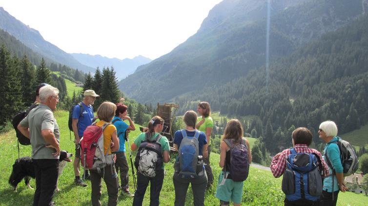 Exkursionsgruppe am Schmugglerpfad