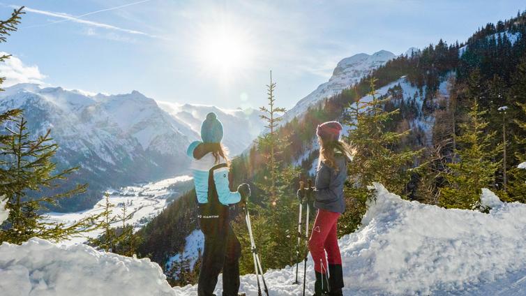 Winterwandern im Bergsteigerdorf Gschnitztal © Tourismusverband Wipptal Winterwandern im Bergsteigerdorf Gschnitztal