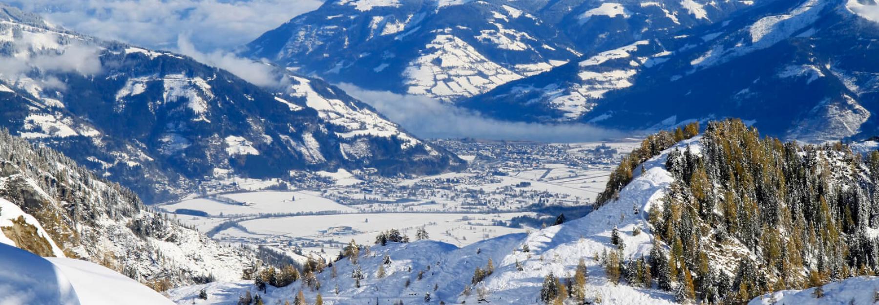 Über dem Kitzsteinhorn - Zell am See – Kaprun Tal und Berge Landschaft Luftaufnahme im Winter