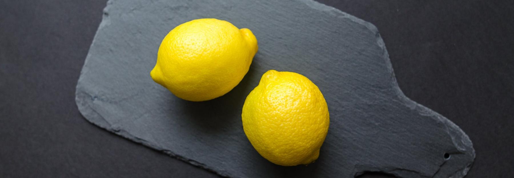 Für selbstgemachte Kosmetik verwenden wir ausschließlich Biozutaten, z.B. unbehandelte Zitronen.