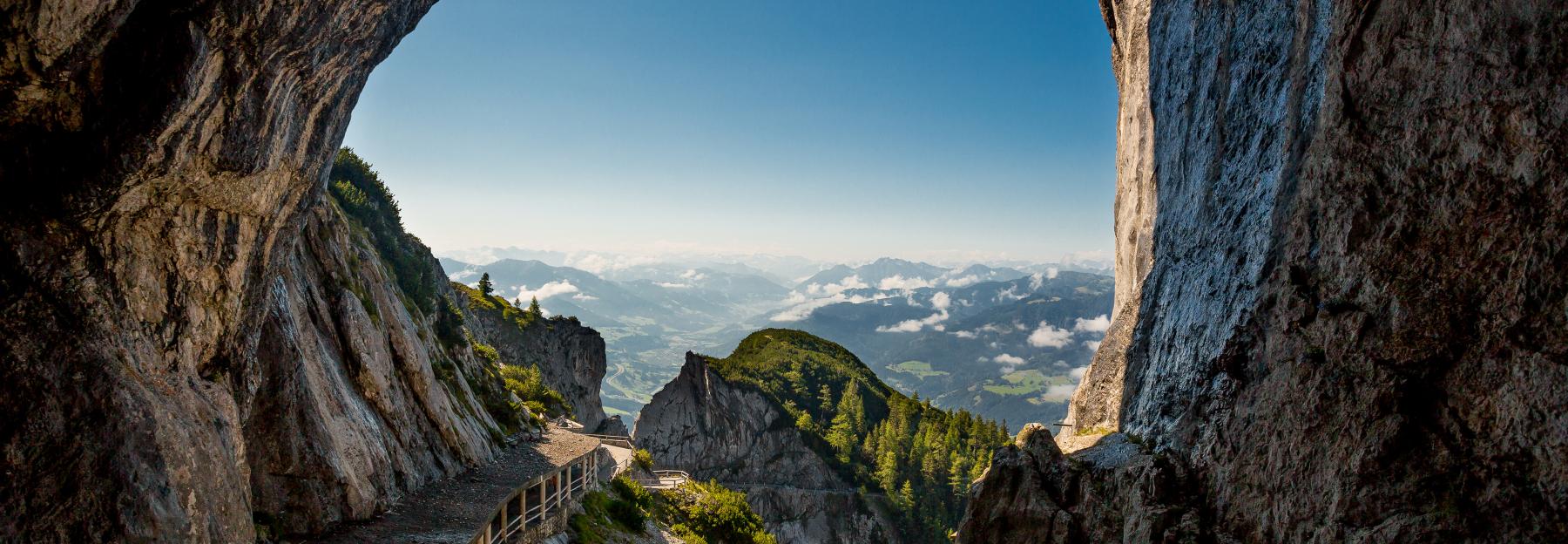 Blick aus der Eisriesenwelt in Werfen