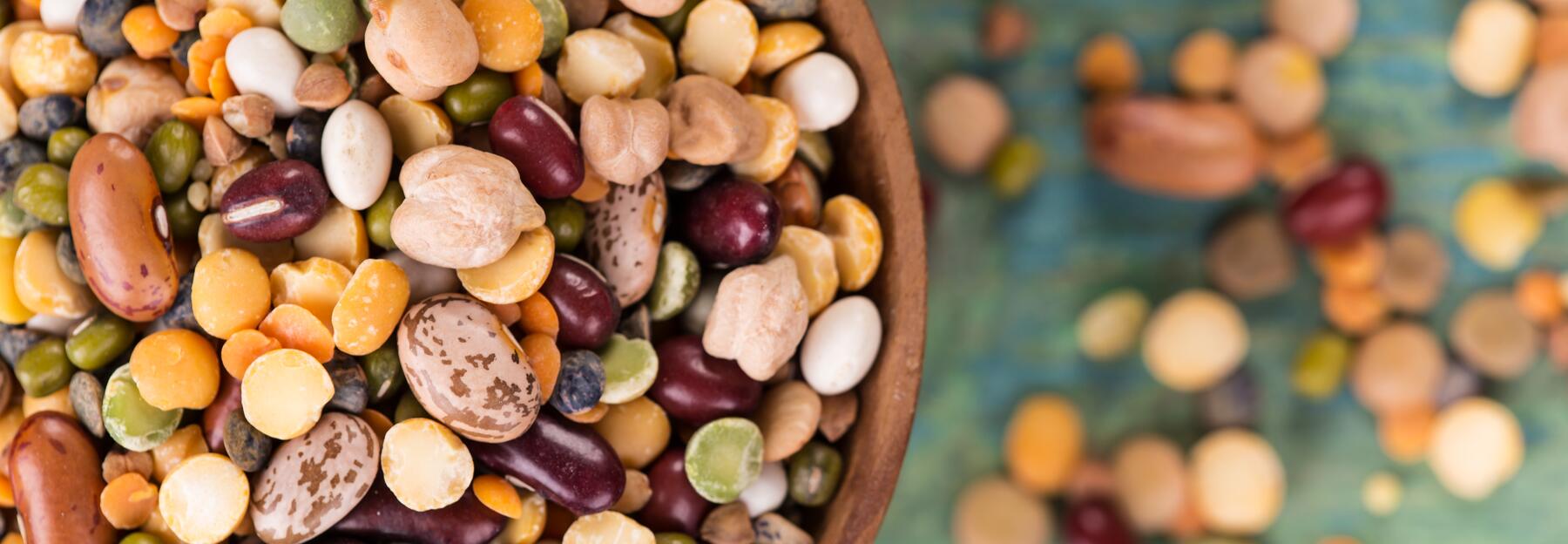 Hülsenfrüchte in einer Schüssel