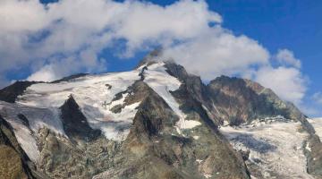 Überragend: Der Großglockner thront über dem Gletscherweg Pasterze