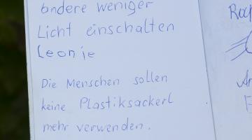 © Uwe Grinzinger Bucheintrag im Fußabdruck-Labyrinth