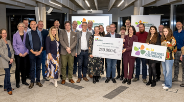 Die Projektpartner:innen und Jurymitglieder sowie Vorstand und Team von Blühendes Österreich