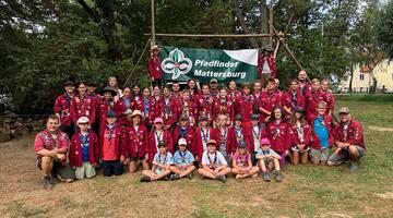 Gruppenbild der Pfadfinder und Pfadfinderinnen Mattersburg