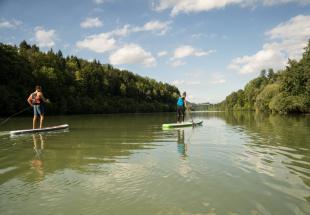 Zwei Paddler auf der Enns