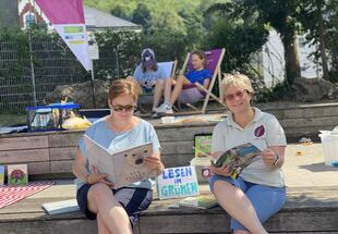 Lesen im Grünen am Hauptplatz