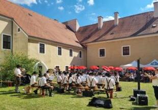 Marktfest im Schulhof des Münsters