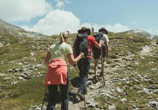 Straßkopf und Almbrunch auf der Winklerner Hütte